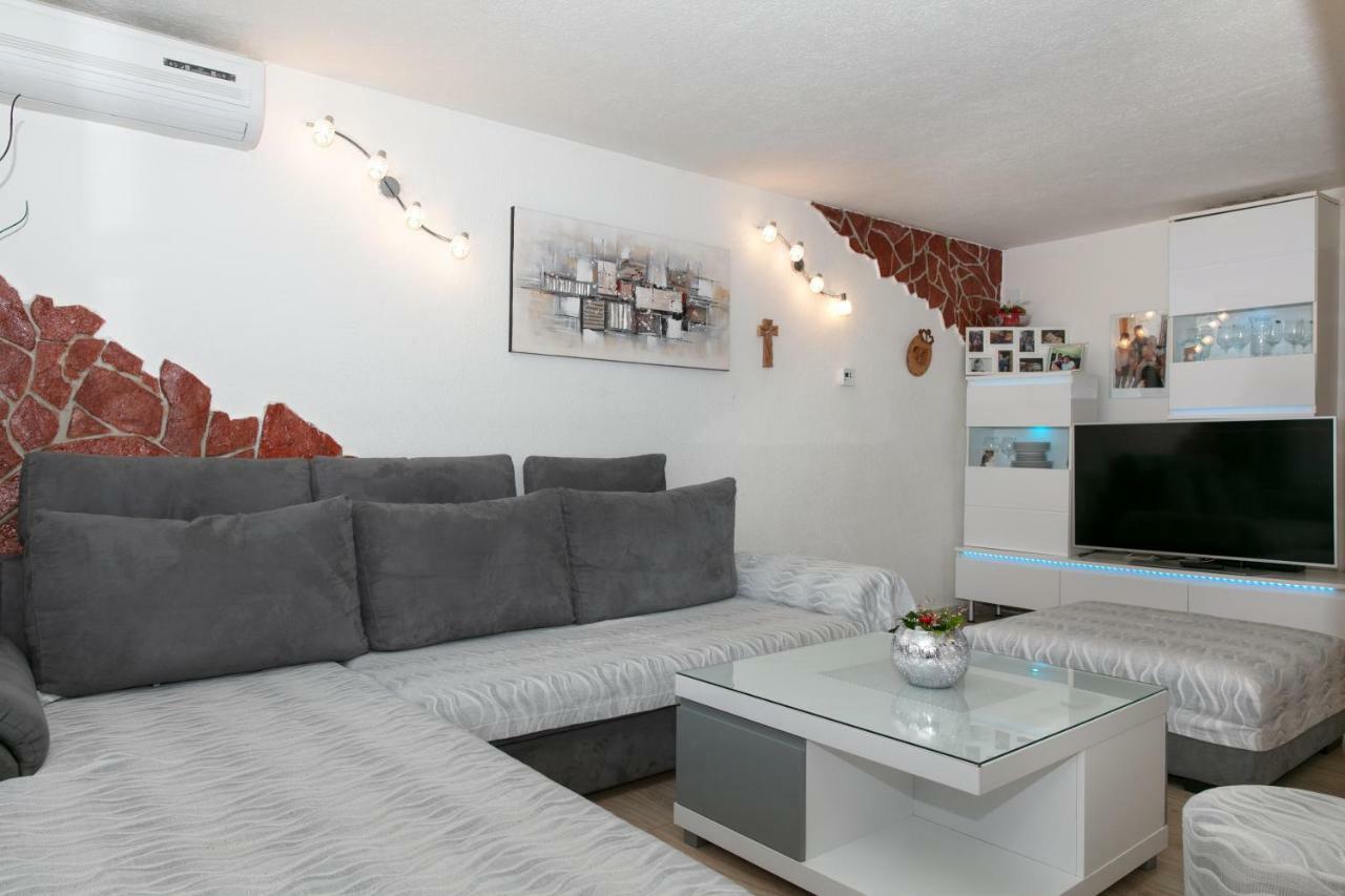 David I Rino Apartment Brela Ngoại thất bức ảnh